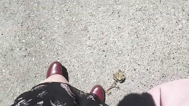 Nicoletta Public Garden Pissing Upskirt Extreme Public Flashing Desperation Gushing