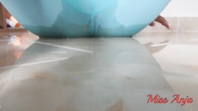 Desperate Brunette POV Yoga Girl In Mint Green Leggings Destroyed By Wetting Piss