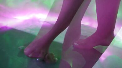 LishaXLicious 27 Destroyed by Big Ass Shaking Extreme Micro Bikini Handjob Oil Massage Cum