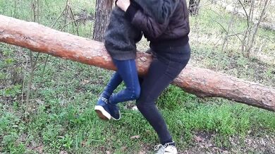 Cumming in clothes on a log - lesbian_illusion