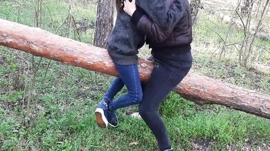 Cumming in clothes on a log - lesbian_illusion