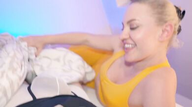 Step Sister , Step Mom & Girlfriend Shared Bed One Lucky Guy in Wild Foursome!