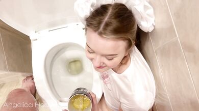 My stepdaddy pissed on me in the toilet and made me drink his urine