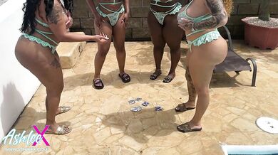 LESBIAN NAUGHTY DICE GAME