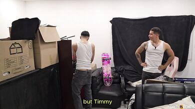 LIL TIMY AND LEO WILD HELP ME WITH THE MOVE AND WE END UP IN HOT THREESOME WITH ANAL SEX