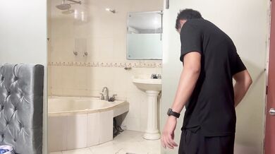 me follo a mi hermanastra en el armario de nuestros padres