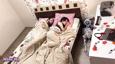 Stepmom and StepSon Share Bed. Throatpie after Halloween