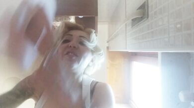 what a bitch is yours, you ugly pipparolo!