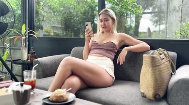 How often do girls refuse to date you?/Public exposure session by your Princess Lynette Phoenix