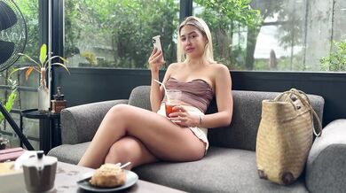 How often do girls refuse to date you?/Public exposure session by your Princess Lynette Phoenix