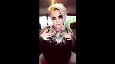 Thick Milf Plays With Pussy In Car Until She Orgasms
