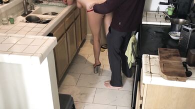 Xxx cleaning lady fucked in the kitchen - Matthias Christ