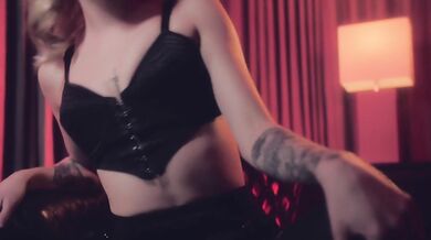 Mistress Lola Fae JOI & Mutual Masturbation for Valentine's Day