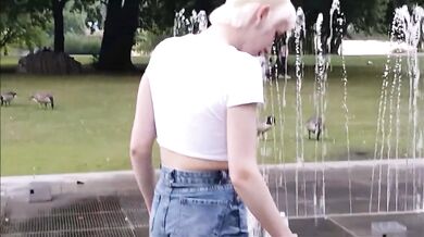 Lynn-Tonic - Public Boob Show