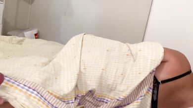 Jerking Off To My Step Mom While In Bed Then She Wakes Up