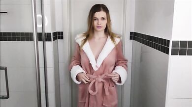 Young dirty and always horny in the shower!