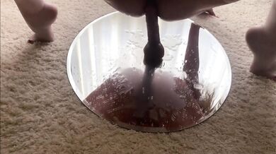My new sex machine brings me to intense squirting orgasm