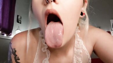tongue & drool porn