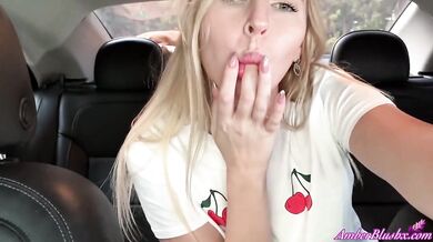 Cheerful Babe With Juicy Booty Masturbate Pussy and Cum In the Car By The River