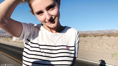 Public teen sex in the convertible car on a way to Las Vegas - Eva Elfie