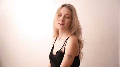 Flirty Model Distracts You on a Photoshoot ASMR Roleplay