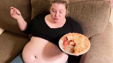SHOVING PIE DOWN INTO MY HUGE HUNGRY STOMACH