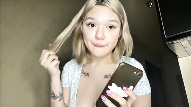 making my pussy cum using 2 toys at the same time