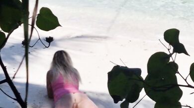 Sex On The Beach - Amateur Nudist Voyeur