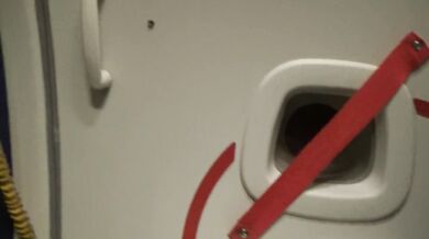 Cindy pussy cum in airplane