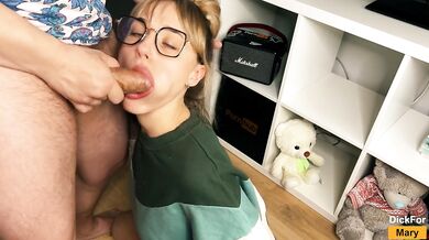 Student Paid for Juicy Blowjob Lesson