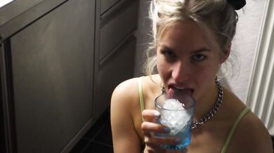 She´ll do anything to make me cum! Best blowjob ever!