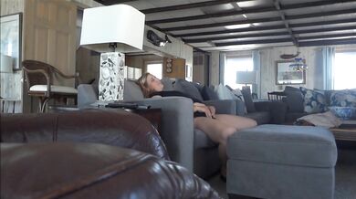 Quick Fuck while house sitting beautiful BIG ASS, Big Tits Frangelica cum