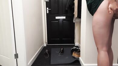 Delivery guy knocked on the door as I fucked my wife and I let him fuck her while I watch. Creampie