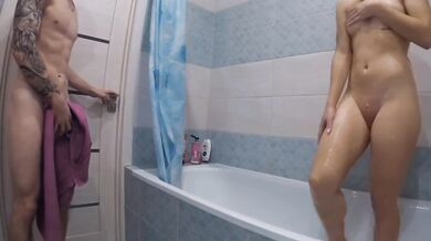 I caught my wanking stepsister in the shower. SHE MADE ME CUM