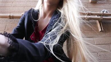 Get to Know Erin Evelyn Smoke Sesh