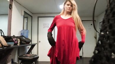 Get to Know Erin Evelyn Smoke Sesh