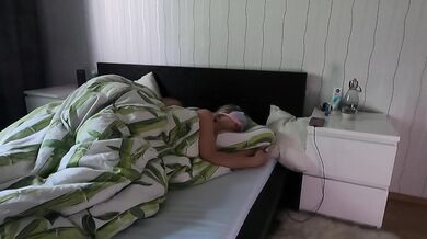 Husband wakes up his wife with his dick and fingers