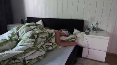 Husband wakes up his wife with his dick and fingers