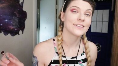 STONED MAKEUP TUTORIAL .Oops Forgot the Camera was on!