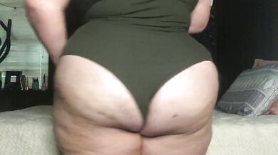 A Whole Lot of Ass Shakin’