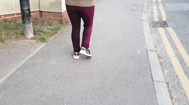 Public Wetting - And spending a whole day in pissy leggings ;)