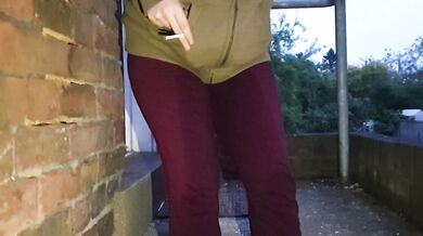 Public Wetting - And spending a whole day in pissy leggings ;)