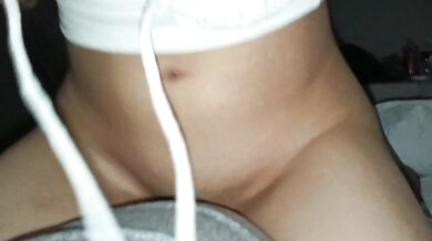 Pinay -Hindi kinaya ang laki ng tite ng bf (can't handle the size of dick)-SingCan