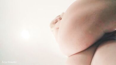 Sexy oily natural boobs and naked ass selfie video teasing