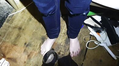 Wetting my blue jeans over and over again! Compilation.
