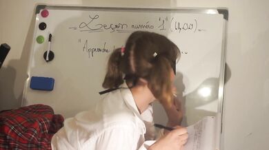 Étudiante salope leçon numéro 1 (le sexe)