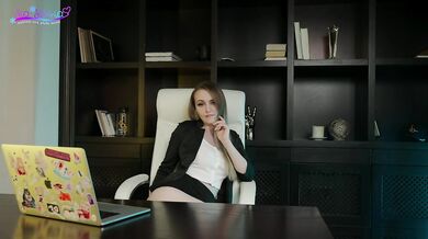 Masturbation break in office Sia Siberia