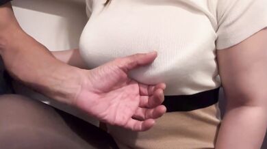 個室居酒屋で手マン