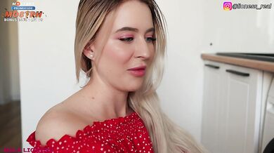 A Stupid Young Stepmom Shared Her Pussy With Her Stepson While Her Father Was Not At Home