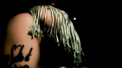 Tassles Twerk Video